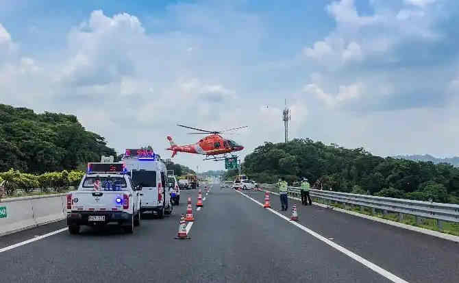漾濞高速公路汽车救援案例